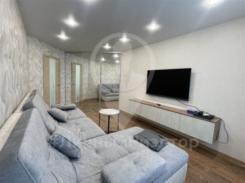 2-к квартира, 7/10 эт., 57м²