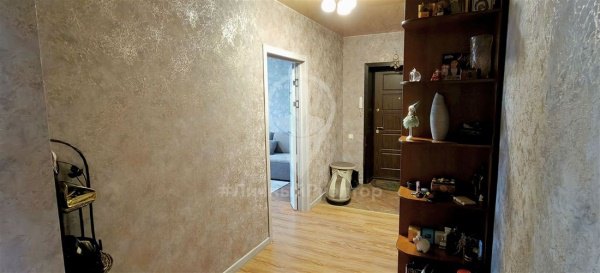 2-к квартира, 5/5 эт., 70м²